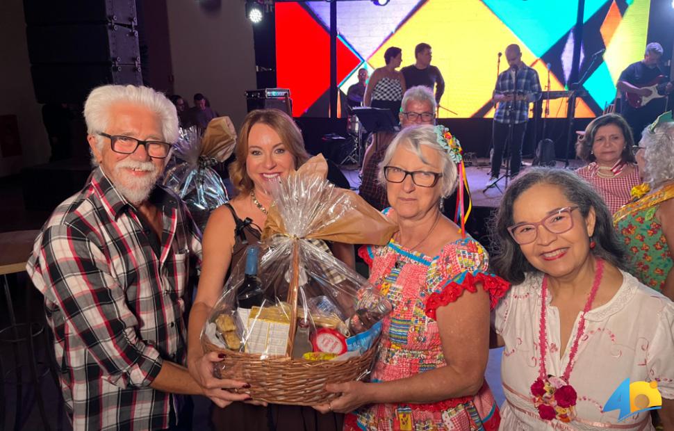 Arrai´-Bom-Demais-Adufal-na-Chez-Marie-12-06-2015 (111)