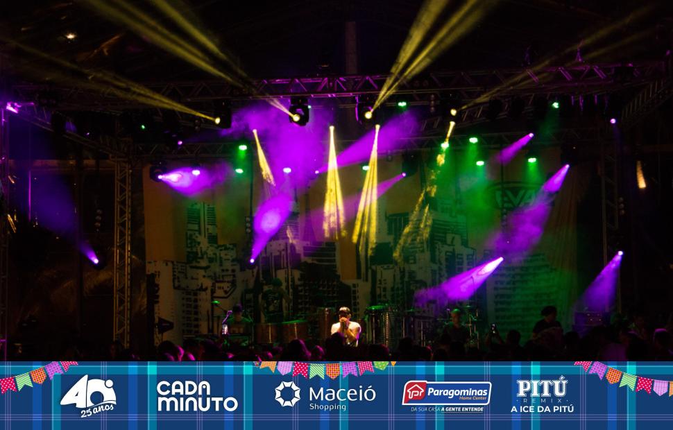 Arraiá-Cafe-de-La-Musique-Banda-Eva-e Toninho-18-06-2016 (121)