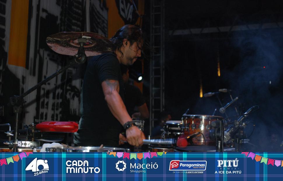 Arraiá-Cafe-de-La-Musique-Banda-Eva-e Toninho-18-06-2016 (130)