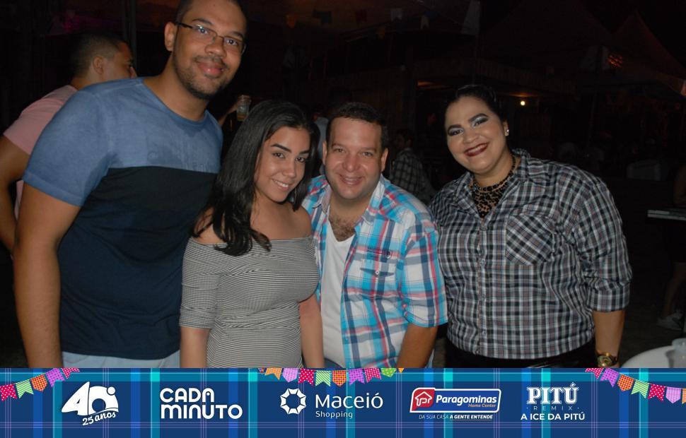 Arraiá-Cafe-de-La-Musique-Banda-Eva-e Toninho-18-06-2016 (155)