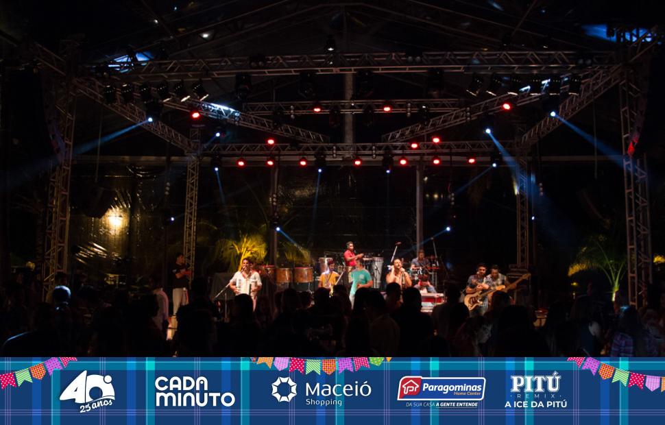 Arraiá-Cafe-de-La-Musique-Banda-Eva-e Toninho-18-06-2016 (164)