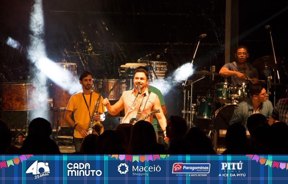 Arraiá-Cafe-de-La-Musique-Banda-Eva-e Toninho-18-06-2016 (165)