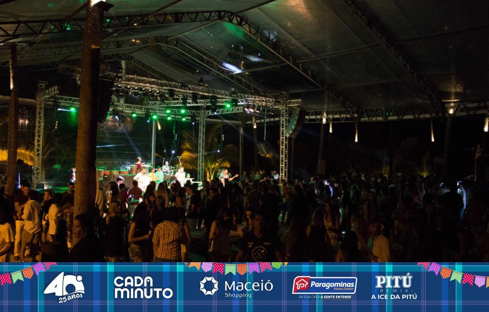 Arraiá-Cafe-de-La-Musique-Banda-Eva-e Toninho-18-06-2016 (166)