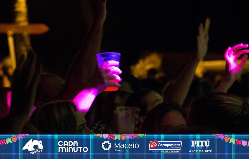 Arraiá-Cafe-de-La-Musique-Banda-Eva-e Toninho-18-06-2016 (170)