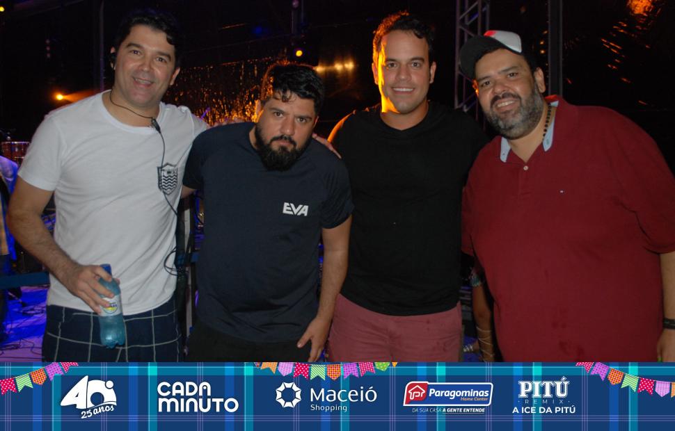 Arraiá-Cafe-de-La-Musique-Banda-Eva-e Toninho-18-06-2016 (19)