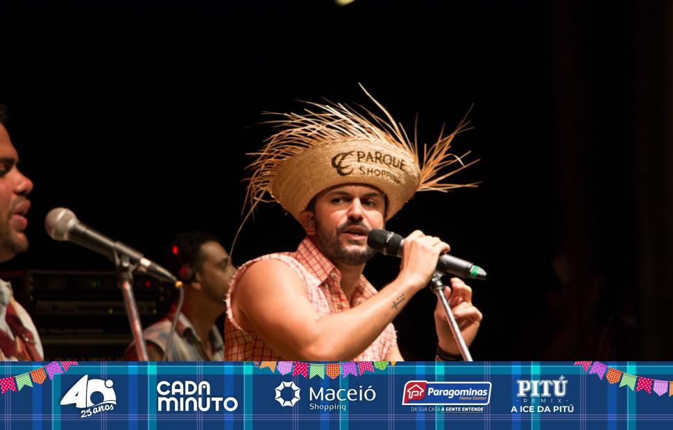 Arraiá-Cafe-de-La-Musique-Banda-Eva-e Toninho-18-06-2016 (47)