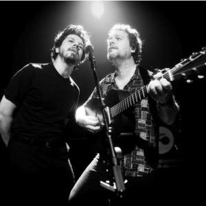 Maceió recebe show da turnê “Dois Cantos”, da banda Vanguart
