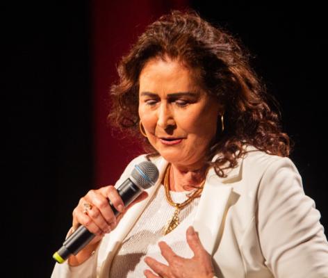 Joana traz para Maceió show em comemoração aos 40 anos de carreira