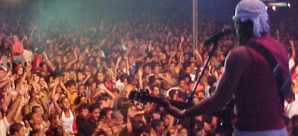 TBT Chiclete com Banana 2002