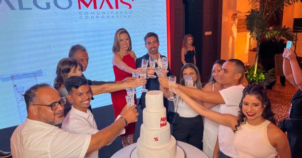 15 anos Algo Mais Comunicação Corporativa