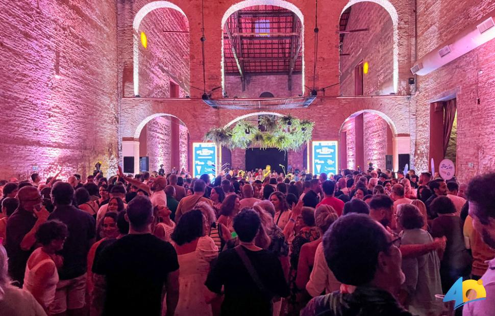 Banda-Cai-Dentro-15-anos-11-10-2025 (142)