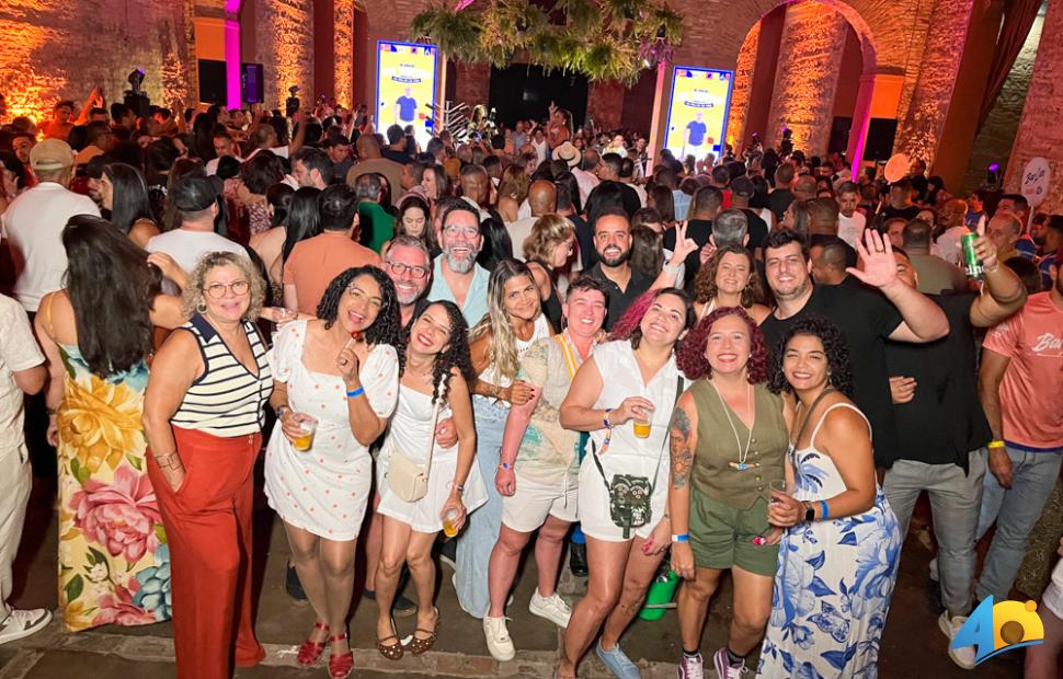 Banda-Cai-Dentro-15-anos-11-10-2025 (2)