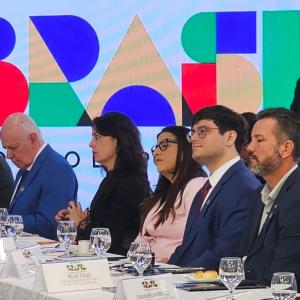 Governo de Alagoas discute pauta exportadora com o presidente em exercício Geraldo Alckmin