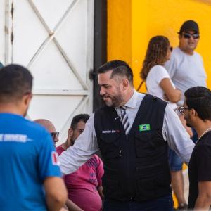 Leonardo Dias garante aprovação de lei que permite que motoristas por aplicativo utilizem Faixa Azul em Maceió