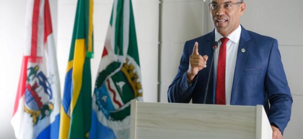 Melhorias em terminais e pontos de ônibus são reivindicadas em sessão da Câmara de Maceió