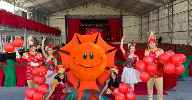 Chegada do Papai Noel no Maceió Shopping