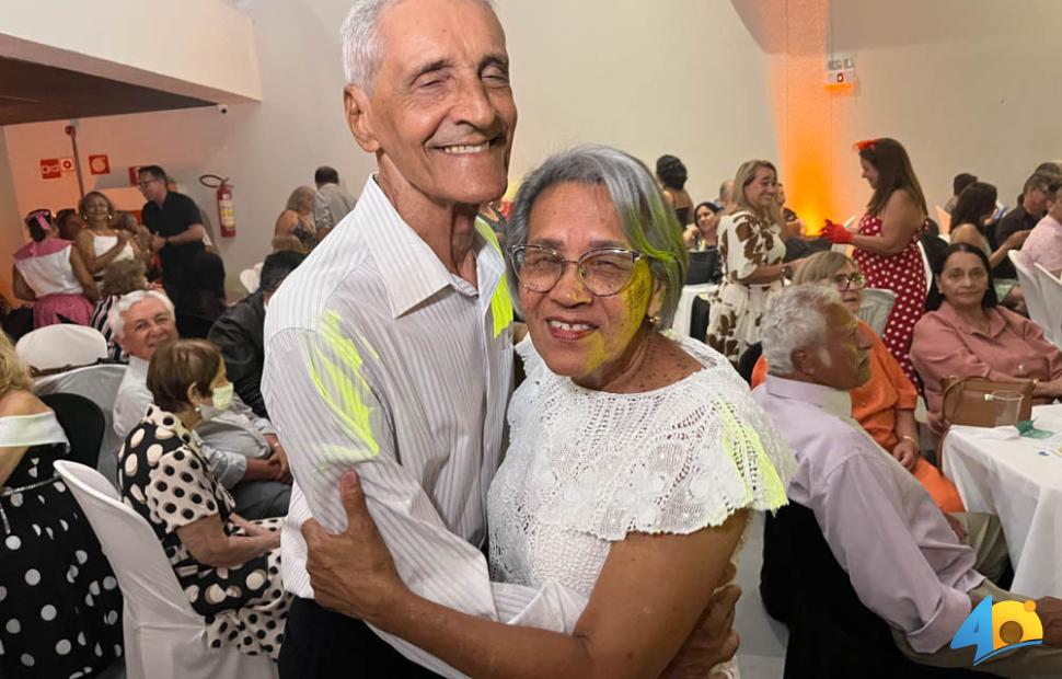 Baile-Anos-Dourados-Iate-Clube-Pajussara-22-11-2025 (172)