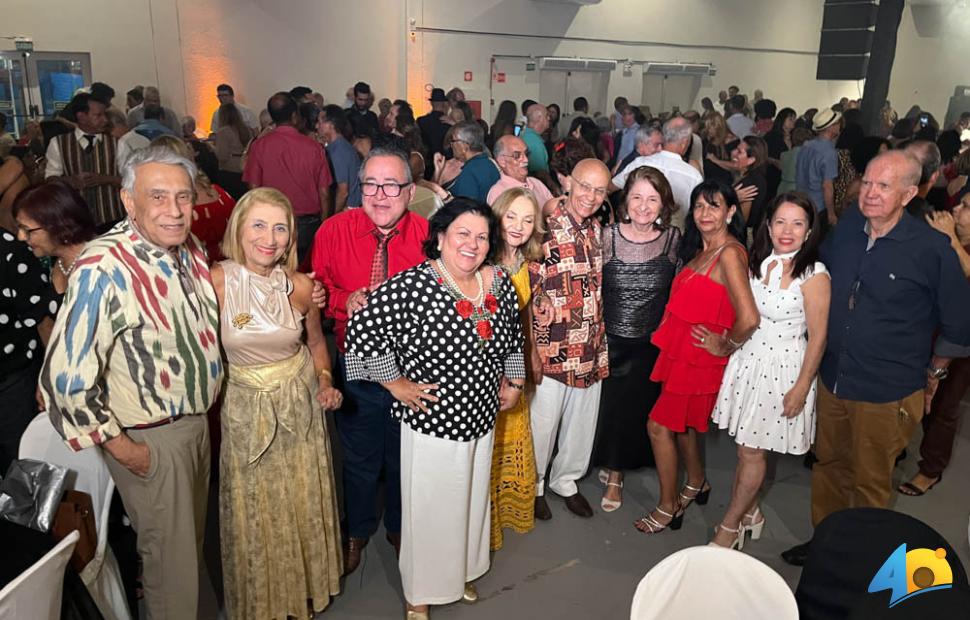 Baile-Anos-Dourados-Iate-Clube-Pajussara-22-11-2025 (174)