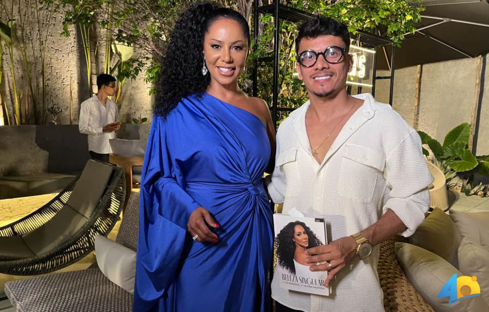 lançamento-do-livri-beleza-singular-valeria-valenssa-26-11-2025-Lojas-Matias-Design (34)