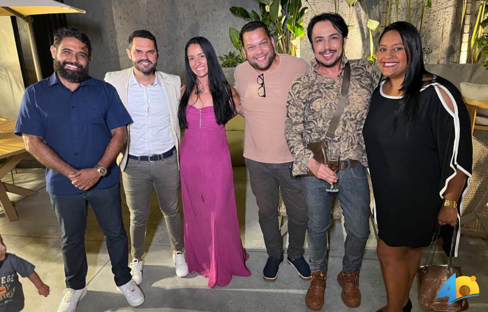 lançamento-do-livri-beleza-singular-valeria-valenssa-26-11-2025-Lojas-Matias-Design (63)