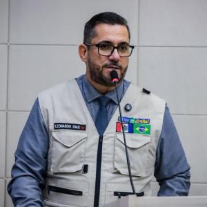 Leonardo Dias critica Governo por aumento de impostos e compara Dantas ao “Grinch”