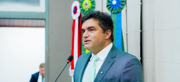 Rui Palmeira comprova que cumpriu percentual constitucional de aplicação na educação e questiona relatório sobre contas de 2019