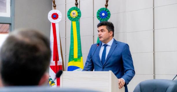 Justiça determina que Câmara de Maceió entregue documentos sobre contratação da empresa Reluzir após ação de Rui Palmeira