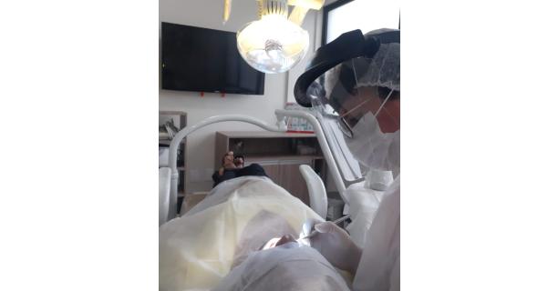 Janeiro Branco: Cirurgiã-dentista alerta sobre a importância da saúde mental para saúde bucal