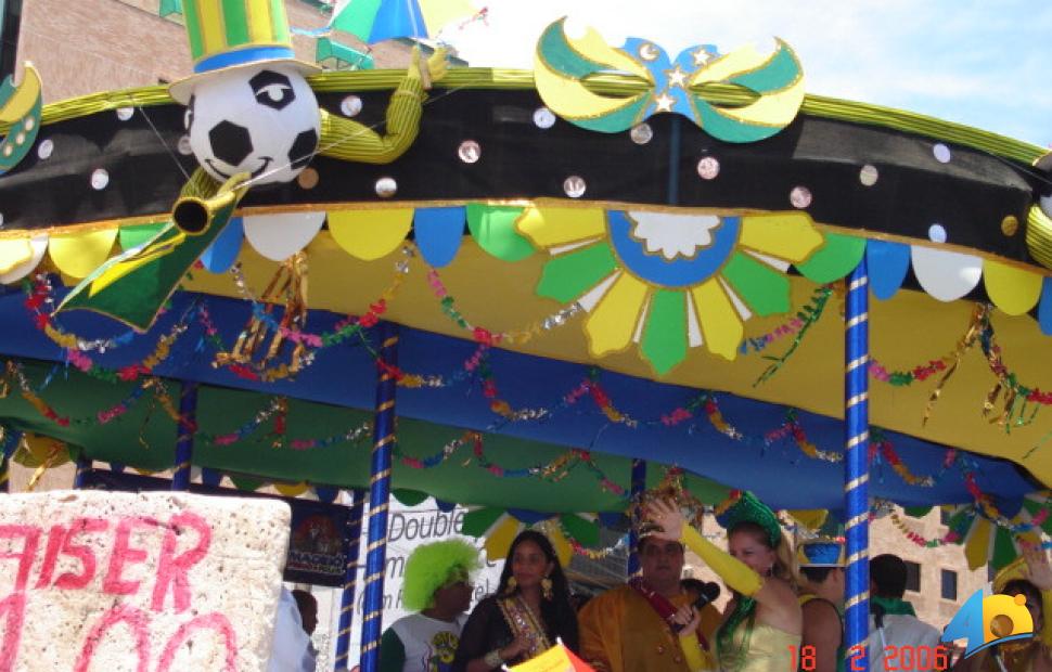 Desfile-do-Pinto-da-Madrugada-2006 (617)