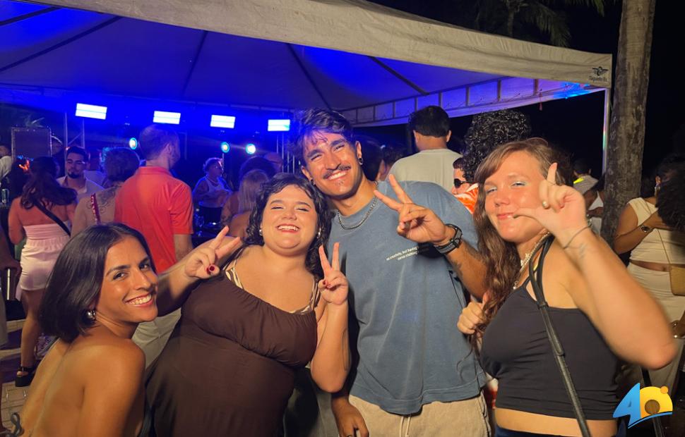 Réveillon-de-todos-nos-2026-posto7-31-12-2025 (15)