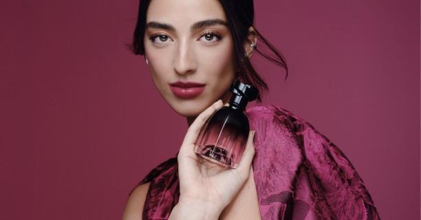 O Boticário lança Floratta Rose Sucrée com releitura sofisticada da rosa damascena