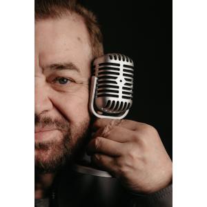 Peninha é a atração do Seis & Meia em setembro com show Minhas Canções