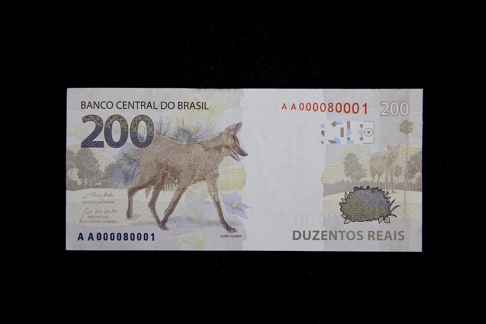 Banco Central lança nota de R$ 200, com imagem de um lobo-guará