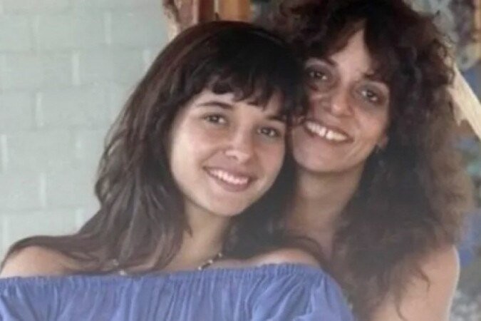Gloria Perez homenageia filha Daniella no aniversário de seu assassinato