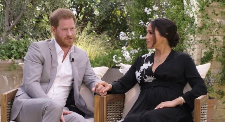 Família real diz que acusações de Meghan são ‘preocupantes’