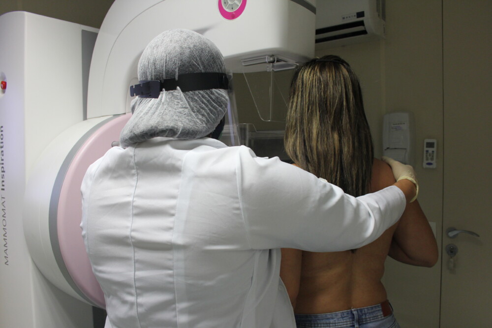 Unidade Móvel Saúde Mulher realizará mais 480 mamografias gratuitas; saiba como agendar o exame