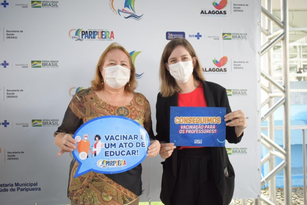Paripueira começa a vacinar educadores: uma conquista da deputada Cibele Moura
