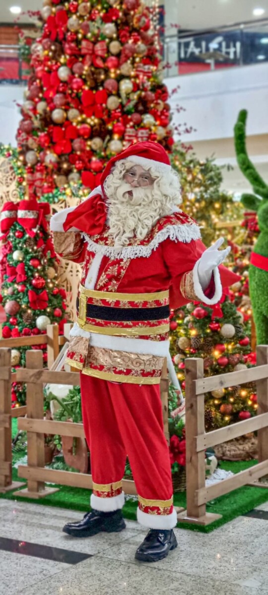 Temporada natalina inicia com chegada do Papai Noel e atrações no Maceió Shopping