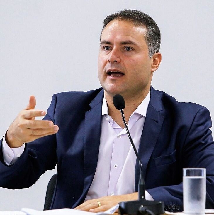 Renan Filho é oficialmente nomeado ministro dos Transportes