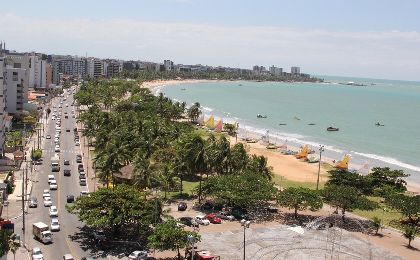 Roda-gigante deve ser instalada entre Ponta Verde e a Pajuçara