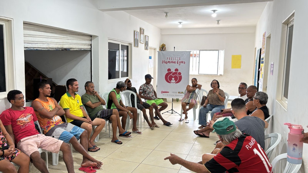 Oficina de crochê oferece vagas para pessoas em situação de rua em Maceió