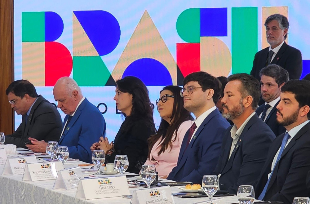 Governo de Alagoas discute pauta exportadora com o presidente em exercício Geraldo Alckmin