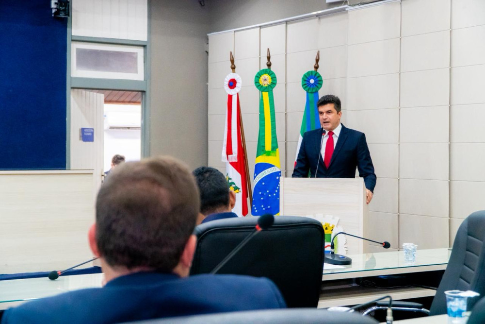 Rui Palmeira reafirma questionamentos à Crédito e Mercado durante sessão da Câmara e denuncia “perseguição à oposição propositiva”