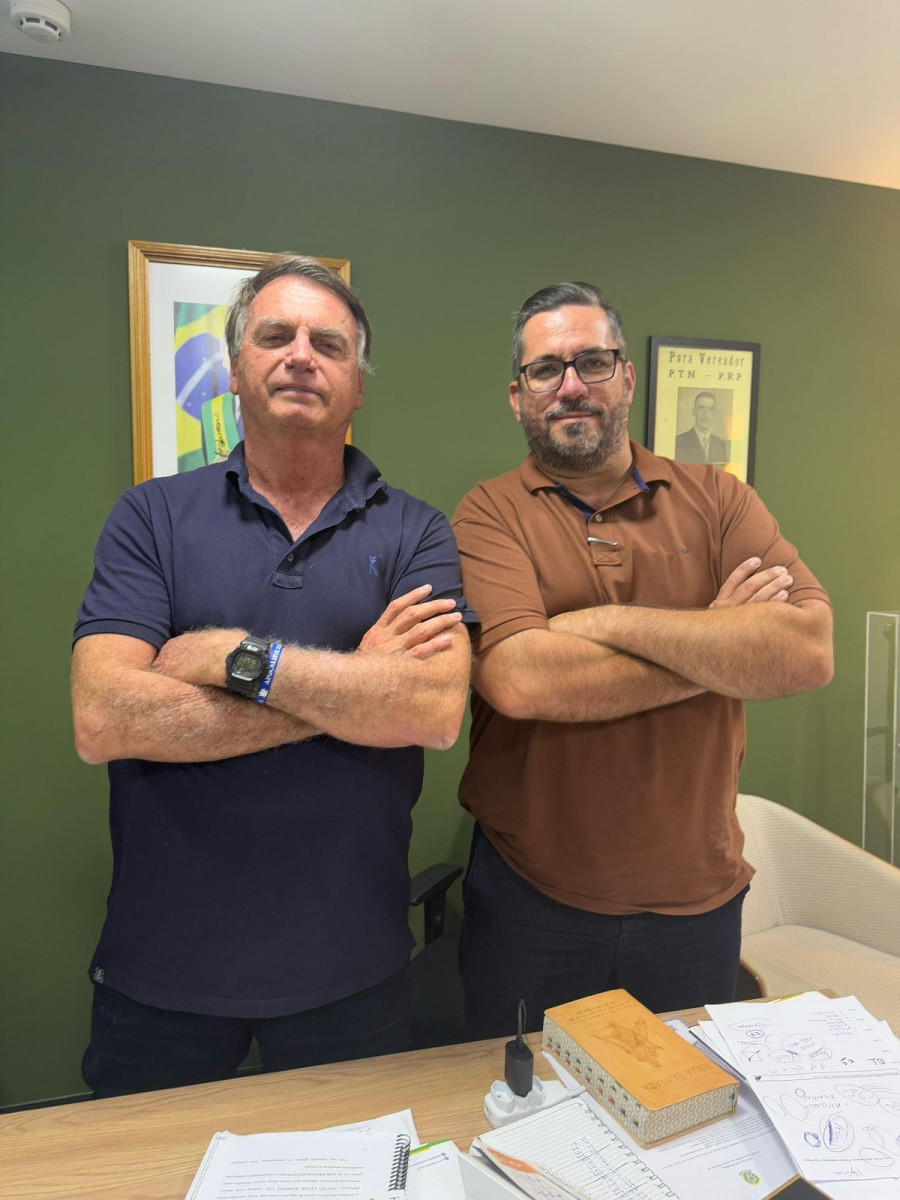 Líder do PL em Maceió, Leonardo Dias repercute prisão de Bolsonaro: “vergonha”