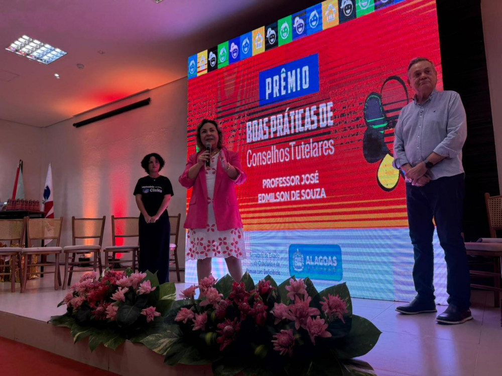 Secdef premia boas práticas de conselhos tutelares com honraria José Edmilson de Souza