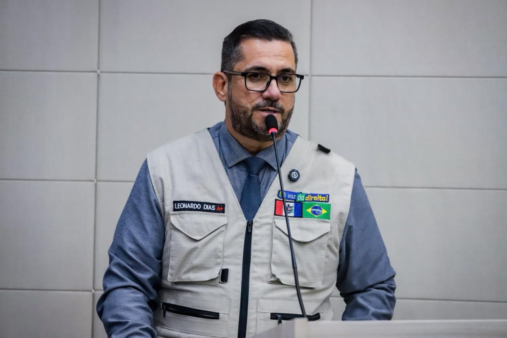 Leonardo Dias critica Governo por aumento de impostos e compara Dantas ao “Grinch”