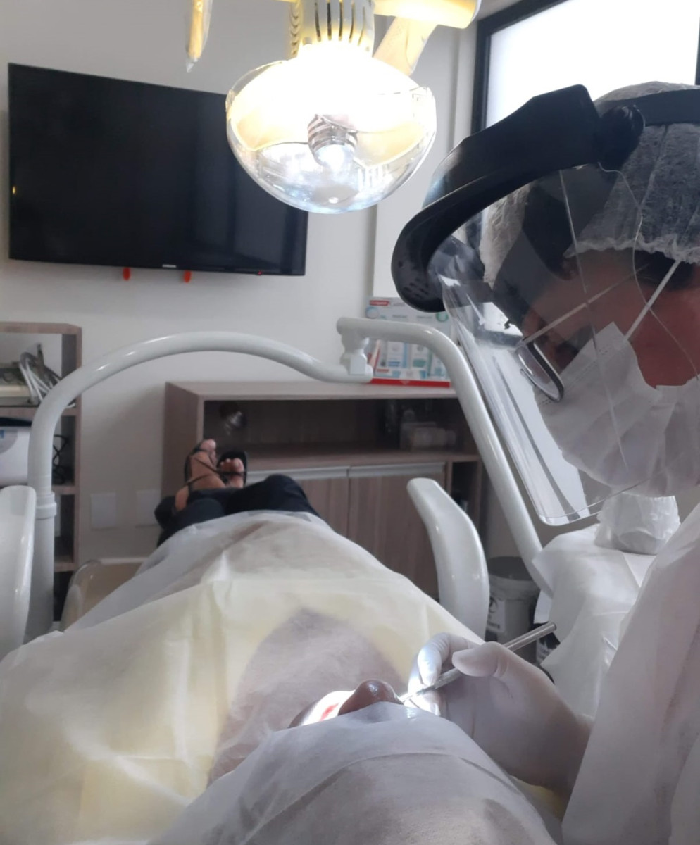 Janeiro Branco: Cirurgiã-dentista alerta sobre a importância da saúde mental para saúde bucal