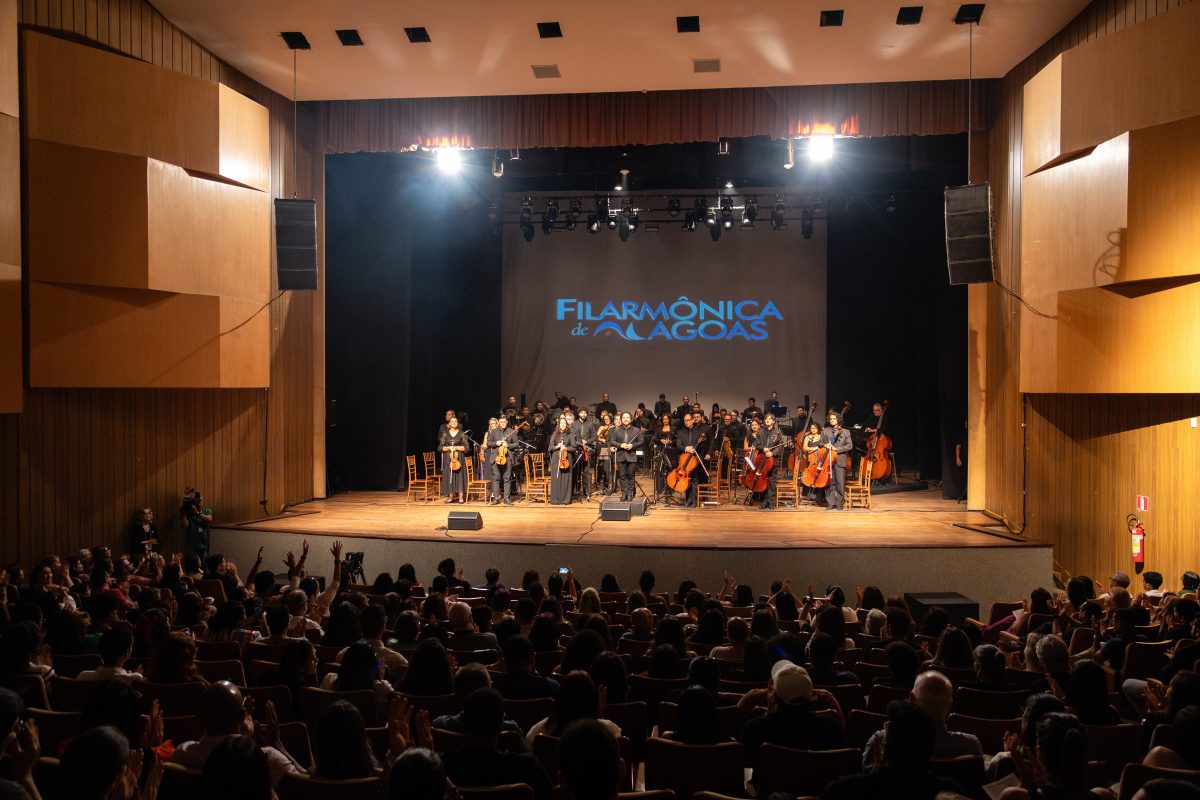 Orquestra Filarmônica de Alagoas apresenta concerto especial “Tributo Djavan”